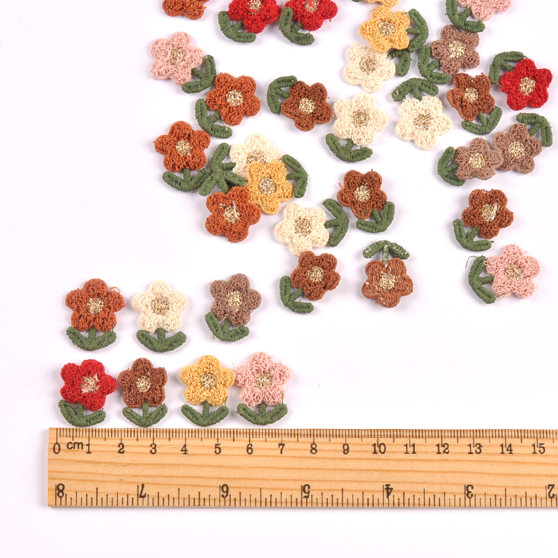 10 szt. 22x18mm Nieklejące apl – Embroidery Letter M recenzja i cena