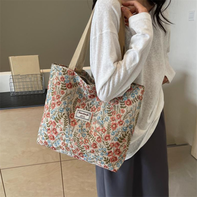 Torebki płócienne z haftowanym – Embroidery Class recenzja i cena