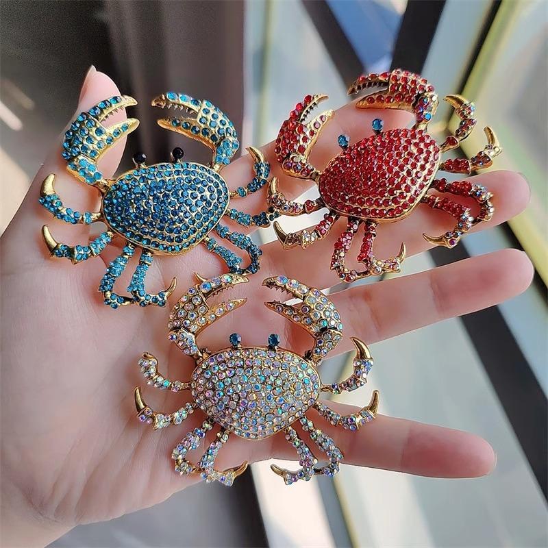 Modne broszki z krabem z dżeta – Embroidery Fish recenzja i cena