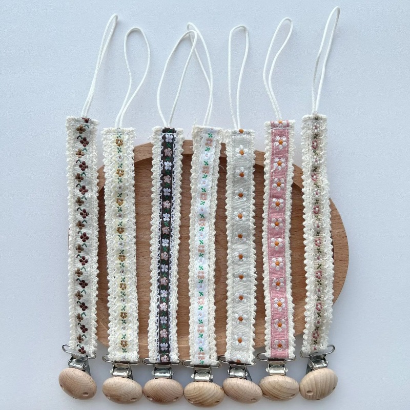 Koronkowy łańcuszek do smoczka – Embroidery Gift Ideas recenzja i cena